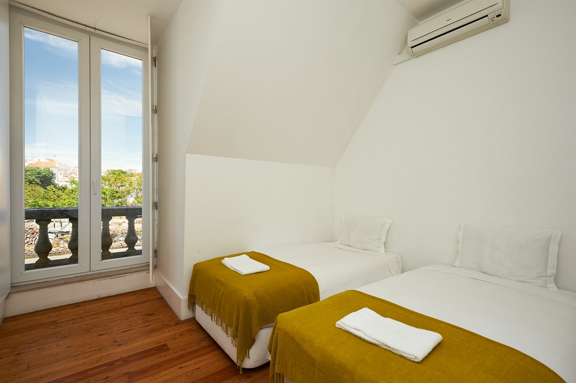 Hello Lisbon Conde Barao Apartments Exteriör bild